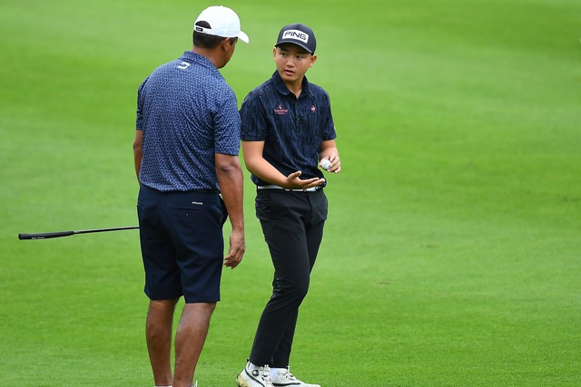Golfer Việt 'kèm chặt' huyền thoại golf thế giới Michael Campbell- Ảnh 2.