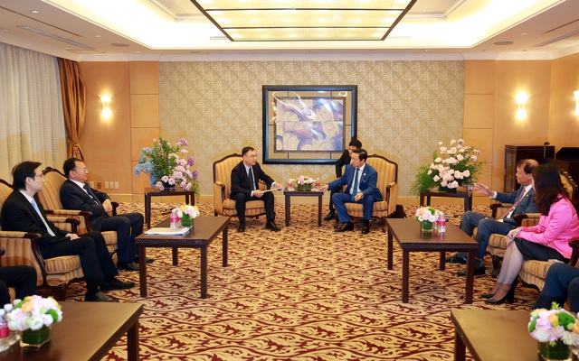 Phó Thủ tướng Trần Hồng Hà tiếp lãnh đạo một số tập đoàn quốc tế - Ảnh 2.
