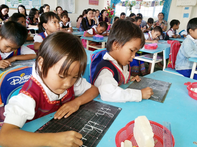 Dạy và học tiếng Việt cho trẻ em là người dân tộc thiểu số trước khi vào lớp Một- Ảnh 1.