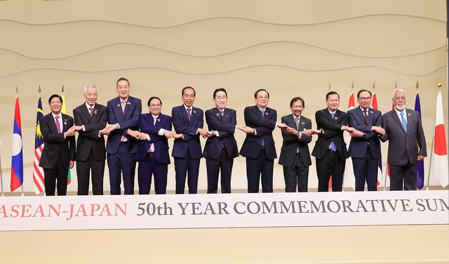 Thủ tướng Phạm Minh Chính: 3 phương hướng lớn để con thuyền ASEAN - Nhật Bản vượt mọi thách thức, rẽ sóng vươn xa- Ảnh 5.