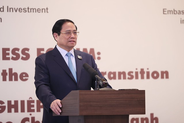 Thủ tướng: Việt Nam là địa điểm tin cậy để đầu tư, thúc đẩy chuyển đổi xanh- Ảnh 3.