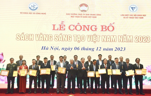 Sách vàng Sáng tạo Việt Nam 2023: Lan tỏa khát vọng sáng tạo, đam mê nghiên cứu khoa học- Ảnh 2.