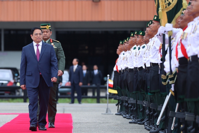 Thủ tướng Phạm Minh Chính bắt đầu chuyến thăm chính thức Brunei Darussalam - Ảnh 7. Thủ tướng Phạm Minh Chính bắt đầu chuyến thăm chính thức Brunei Darussalam - Ảnh 7.