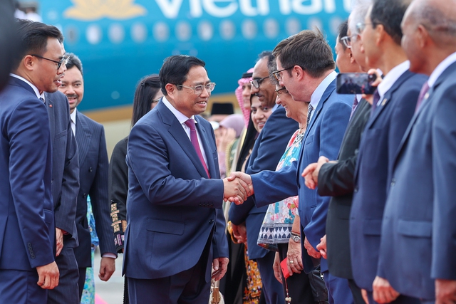 Thủ tướng Phạm Minh Chính bắt đầu chuyến thăm chính thức Brunei Darussalam - Ảnh 3. Thủ tướng Phạm Minh Chính bắt đầu chuyến thăm chính thức Brunei Darussalam - Ảnh 3.