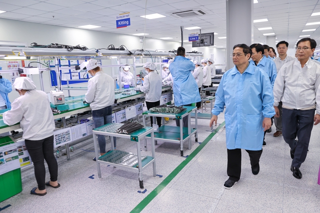 Thủ tướng khảo sát khu công nghiệp, dự án nhà ở công nhân tại Quảng Ninh - Ảnh 5.