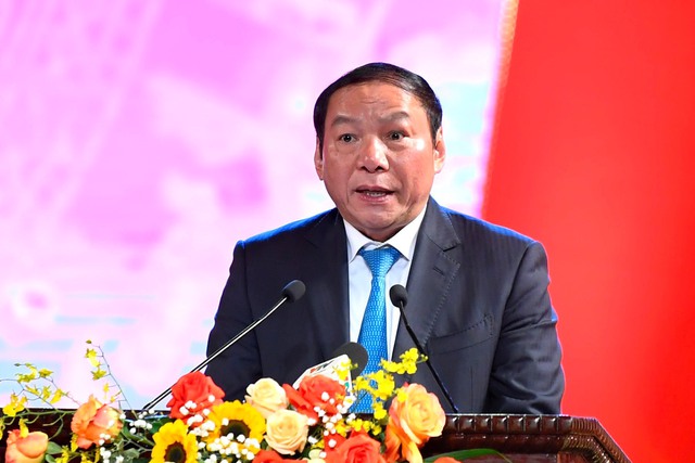 Thủ tướng: Nền văn hóa Việt Nam đã luôn và sẽ là sức mạnh trường tồn của dân tộc - Ảnh 5.