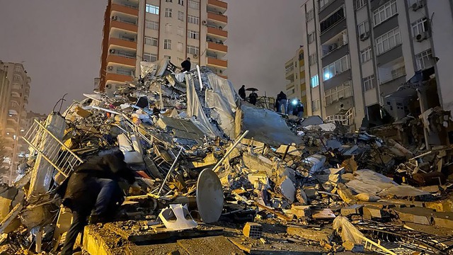 Động đất mạnh 7,8 độ Richter ở Thổ Nhĩ Kỳ khiến nhiều người thiệt mạng - Ảnh 1.