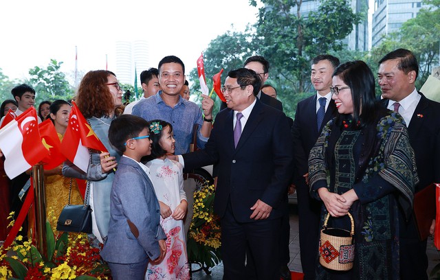 Thủ tướng Phạm Minh Chính bắt đầu thăm chính thức Cộng hòa Singapore - Ảnh 2.