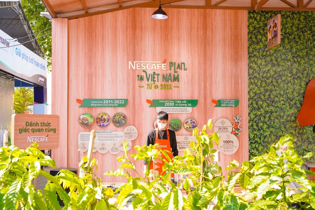 Hành trình từ hạt cà phê ở nông trại đến ly NESCAFÉ - Ảnh 1. Hành trình từ hạt cà phê ở nông trại đến ly NESCAFÉ - Ảnh 1.