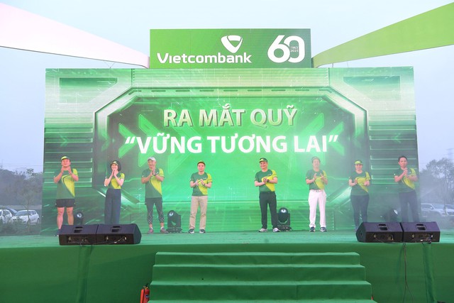 Vietcombank tổ chức Giải chạy 60 năm “Vạn trái tim - Một niềm tin” - Ảnh 1.