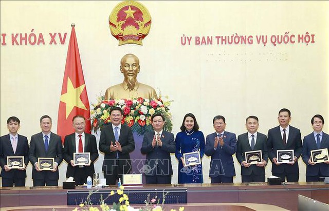 Chủ tịch Quốc hội Vương Đình Huệ tiếp trưởng các cơ quan đại diện ngoại giao Việt Nam ở nước ngoài - Ảnh 2.