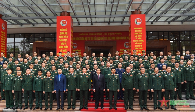 Chủ tịch nước dự lễ tuyên dương Gương mặt trẻ tiêu biểu toàn quân 2022 - Ảnh 2.