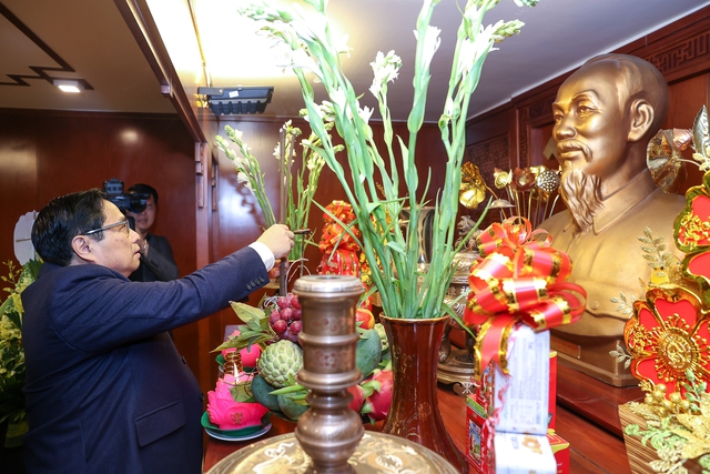 Thủ tướng Phạm Minh Chính làm việc với Ban Thường vụ Tỉnh ủy Hải Dương - Ảnh 2.