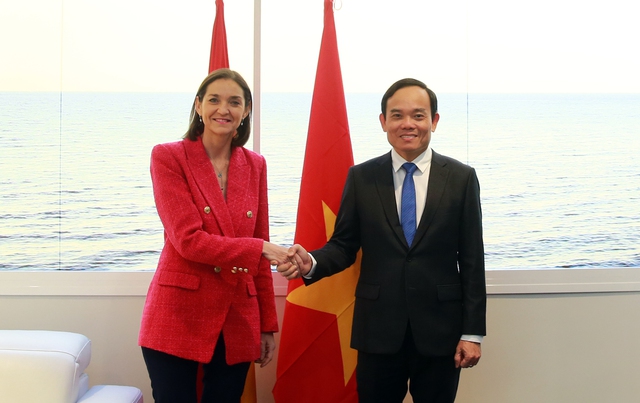 Doanh nghiệp Tây Ban Nha quan tâm đầu tư cơ sở hạ tầng, năng lượng tái tạo tại Việt Nam - Ảnh 1.