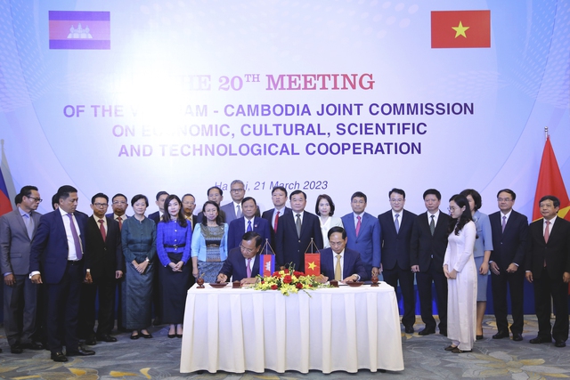 Đẩy mạnh kết nối giữa hai nền kinh tế Việt Nam-Campuchia - Ảnh 4.