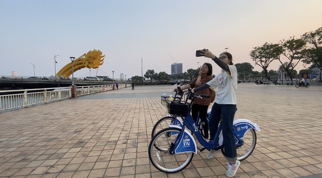 Đà Nẵng: Triển khai mô hình xe đạp công cộng, hướng tới du lịch thân thiện - Ảnh 2.