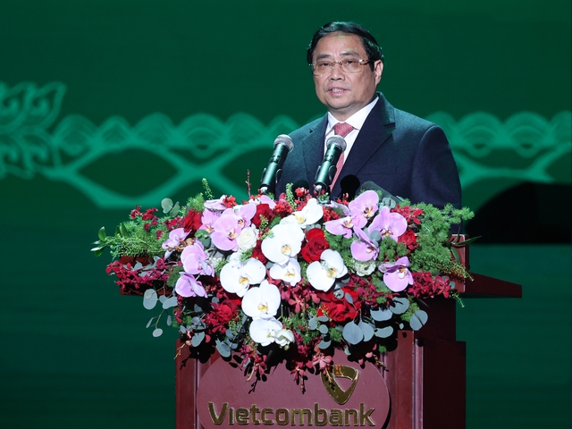 Thủ tướng Phạm Minh Chính: 6 nhiệm vụ trọng tâm của toàn ngành ngân hàng - Ảnh 1.