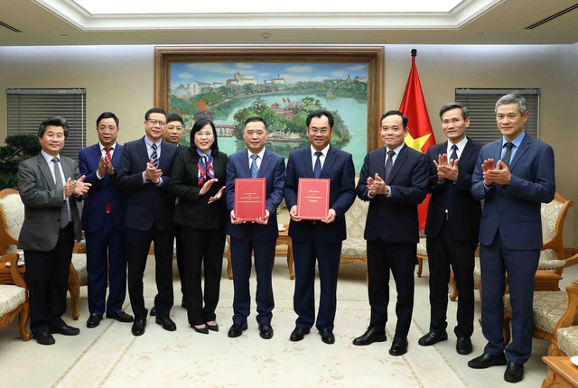 Phó Thủ tướng Trần Lưu Quang tiếp Chủ tịch Tập đoàn Sunny - Ảnh 2.