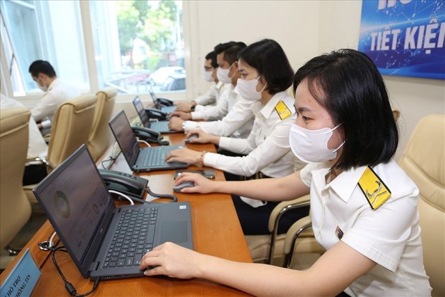 Ngành Thuế sử dụng đa kênh hỗ trợ người nộp thuế quyết toán thuế - Ảnh 1.