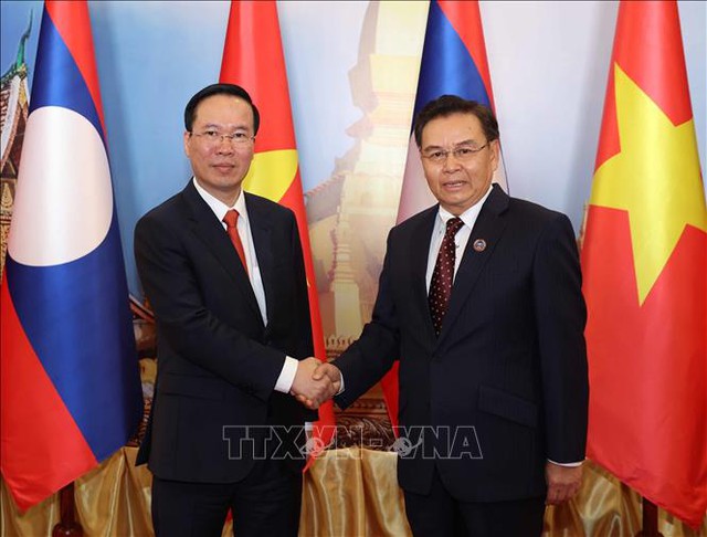 Chủ tịch nước Võ Văn Thưởng hội kiến Thủ tướng, Chủ tịch Quốc hội Lào - Ảnh 2.