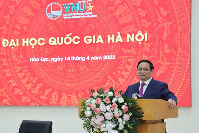 Thủ tướng gửi thông điệp quan trọng về đào tạo nhân lực khi tới thăm trụ sở mới của ĐHQG Hà Nội - Ảnh 8.
