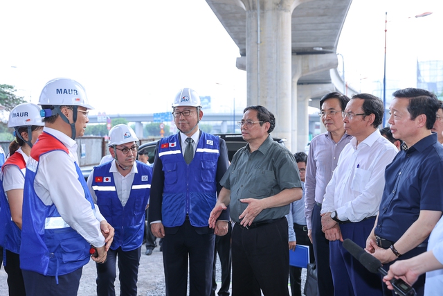 Thủ tướng đi thử nghiệm tàu metro Bến Thành – Suối Tiên, thúc đẩy dự án nút giao thông lớn nhất TPHCM - Ảnh 9.