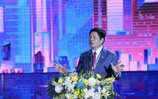 “FPT ước mơ cùng Khánh Hòa thúc đẩy chuyển đổi số và phát triển xanh” - Ảnh 2.