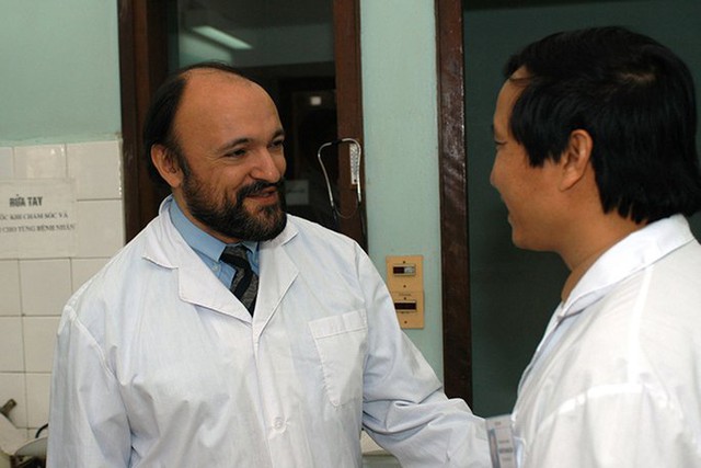 Italy khai trương bảo tàng Carlo Urbani  - bác sĩ hy sinh sau khi tìm ra SARS ở Việt Nam - Ảnh 2.