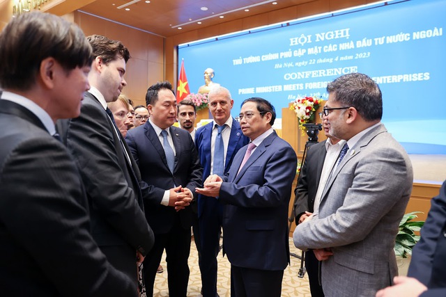 TỔNG THUẬT: Hội nghị Thủ tướng Chính phủ gặp mặt các nhà đầu tư nước ngoài - Ảnh 1.
