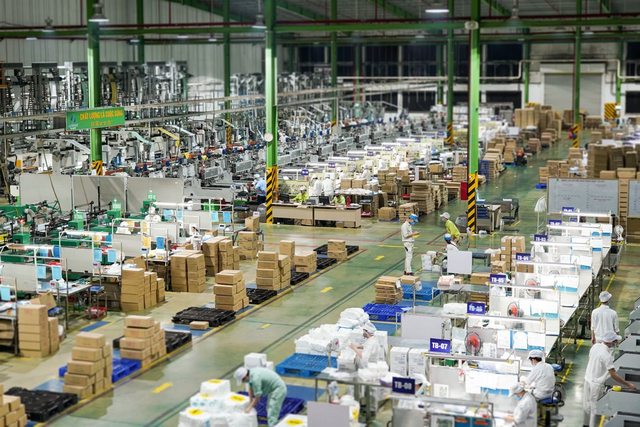 Cụ thể hóa tăng trưởng xanh bằng những giải pháp chuyển đổi xanh - Ảnh 1.