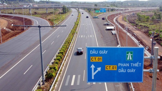 Khánh thành thêm 2 dự án thành phần, chính thức khai thác 800 km cao tốc Bắc-Nam - Ảnh 4.