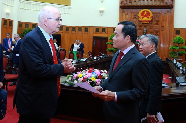Phó Thủ tướng Trần Lưu Quang tiếp Chủ tịch Tiểu ban Nhân quyền châu Âu - Ảnh 3.