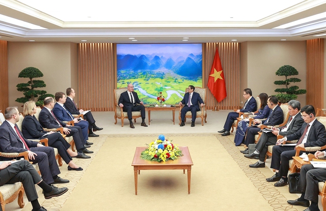 Thủ tướng Phạm Minh Chính tiếp Phó Thủ tướng Chính phủ Nga  - Ảnh 3.