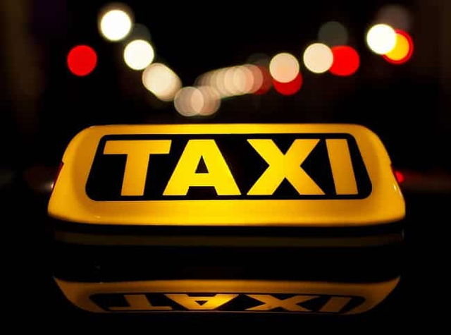 Taxi truyền thống: Đổi mới để phát triển - Ảnh 1.