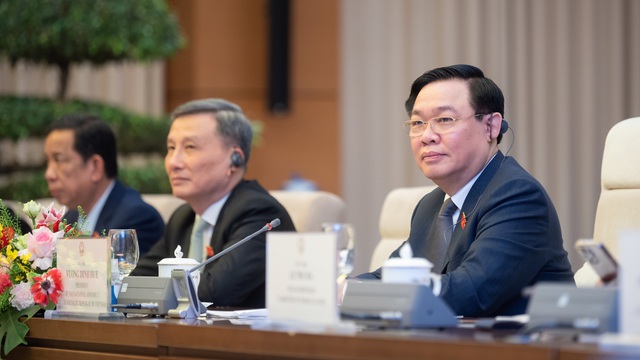 Chủ tịch Quốc hội Vương Đ&igrave;nh Huệ tiếp Đo&agrave;n Thượng nghị sĩ Hoa Kỳ - Ảnh 3.