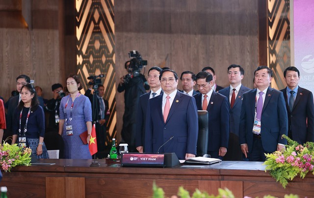Hội nghị Cấp cao ASEAN lần thứ 42 chính thức khai mạc - Ảnh 3.