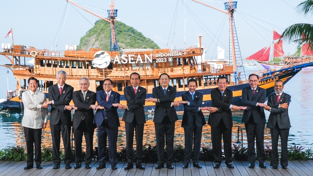 Hội nghị Cấp cao ASEAN lần thứ 42 chính thức khai mạc - Ảnh 2.