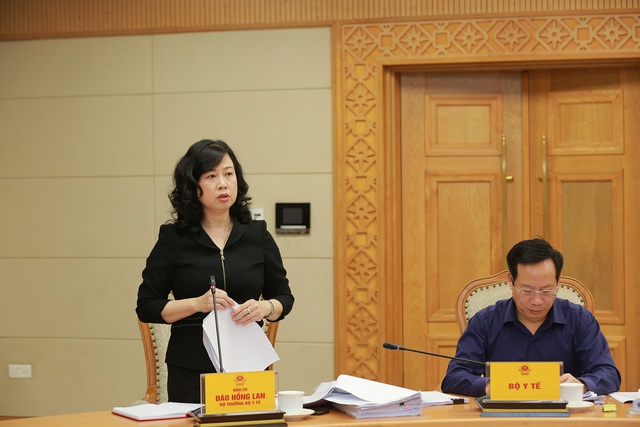 Phó Thủ tướng Trần Hồng Hà yêu cầu bảo đảm đủ vaccine cho tiêm chủng mở rộng - Ảnh 2.