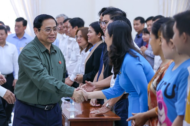 Thủ tướng Phạm Minh Chính tiếp xúc cử tri trước kỳ họp thứ 5, Quốc hội khóa XV - Ảnh 1.