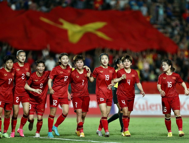 Đội tuyển bóng đá nữ Việt Nam lập kỳ tích 4 lần liên tiếp vô địch SEA Games - Ảnh 1.