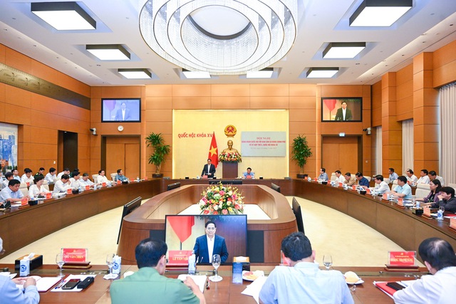 Hội nghị giữa Đảng đoàn Quốc hội và Ban cán sự Đảng Chính phủ về kỳ họp thứ 5, Quốc hội Khoá XV - Ảnh 4. Hội nghị giữa Đảng đoàn Quốc hội và Ban cán sự Đảng Chính phủ về kỳ họp thứ 5, Quốc hội Khoá XV - Ảnh 4.