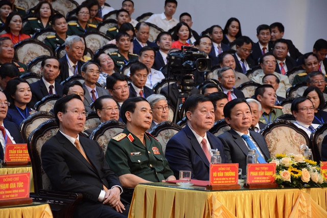 Chủ tịch nước Võ Văn Thưởng: Chung sức, đồng lòng xây dựng Nam Định ngày càng văn minh, giàu đẹp - Ảnh 4.