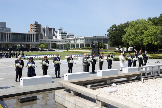 Chùm ảnh: Thủ tướng Phạm Minh Chính thăm Công viên Tưởng niệm Hòa Bình Hiroshima - Ảnh 3.