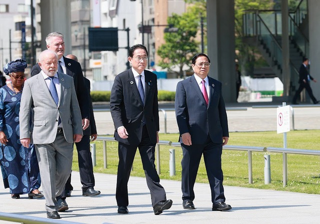 Chùm ảnh: Thủ tướng Phạm Minh Chính thăm Công viên Tưởng niệm Hòa Bình Hiroshima - Ảnh 1.