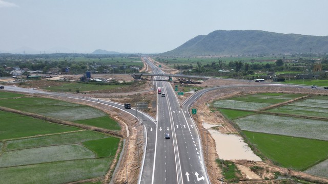 Phân cấp UBND tỉnh phê duyệt phương án tổ chức giao thông đường cao tốc - Ảnh 1.