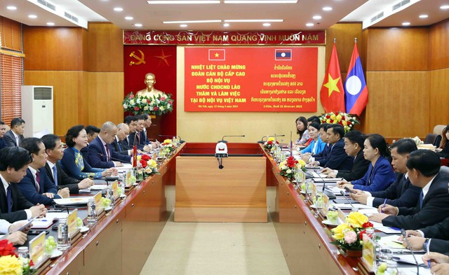 Bộ Nội vụ Lào Việt Nam và Bộ Nội vụ Lào ký biên bản hợp tác giai đoạn 2023-2026 - Ảnh 1.
