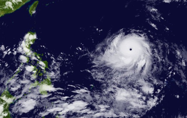 Siêu bão mạnh nhất từ đầu năm đến nay hướng về Philippines - Ảnh 1.
