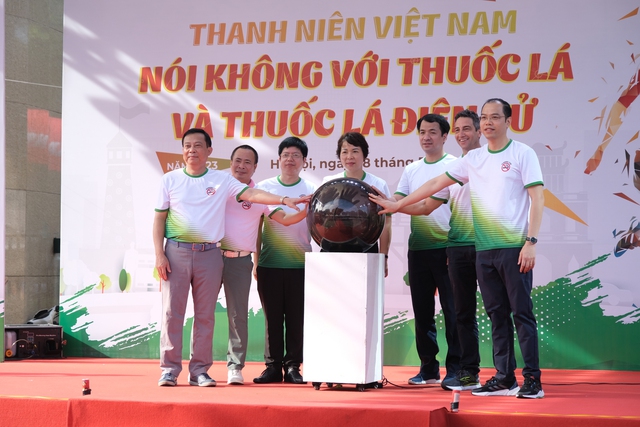 Thanh niên Việt Nam nói không với thuốc lá và thuốc lá điện tử - Ảnh 1.