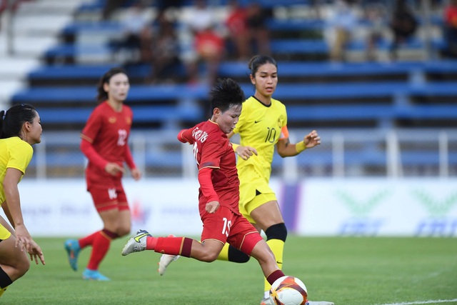 BÓNG ĐÁ NỮ SEA Games 32, Việt Nam 3-0 Malaysia: Khẳng định đẳng cấp - Ảnh 1.