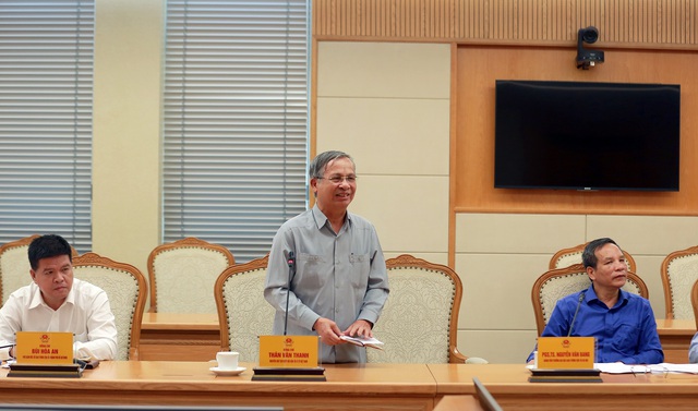Các phương tiện khi đã lăn bánh là phải an toàn - Ảnh 4. Các phương tiện khi đã lăn bánh là phải an toàn - Ảnh 4.